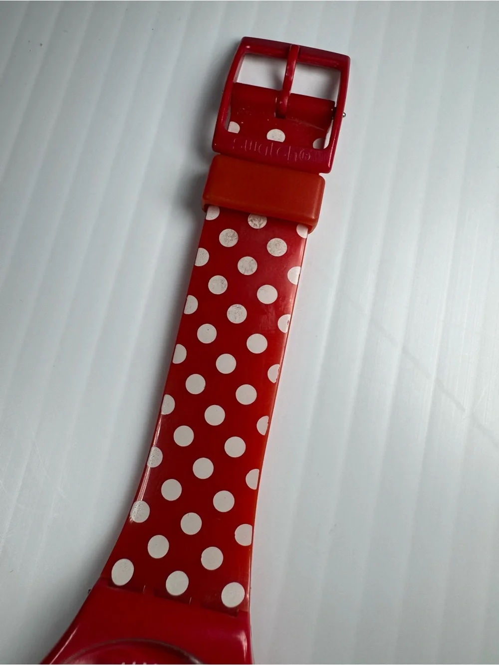 Swatch Watch “Berry Dots” 35mm evokes Minnie Mouse / Disney aesthetic